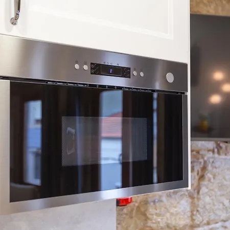 Апартаменты Charming With Garden In Порту