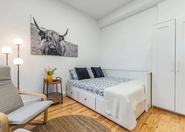 Charming With Garden In Апартаменты