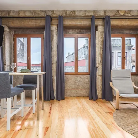 Apartament Charming With Garden In Porto